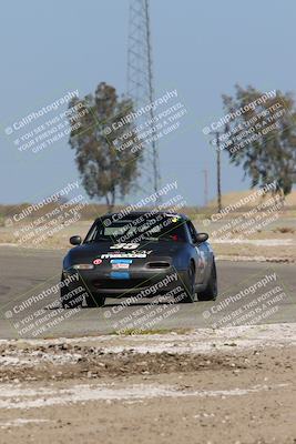 media/May-01-2022-CalClub SCCA (Sun) [[03a481c204]]/Group 5/Qualifying (I5)/